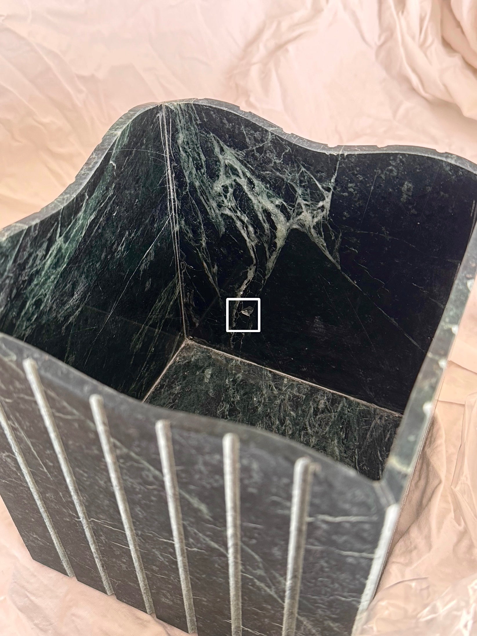 Verde linea Vase - Imperfectly Perfect